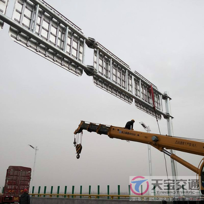 南昌高速公路标志杆厂家 指引着人们安全行驶